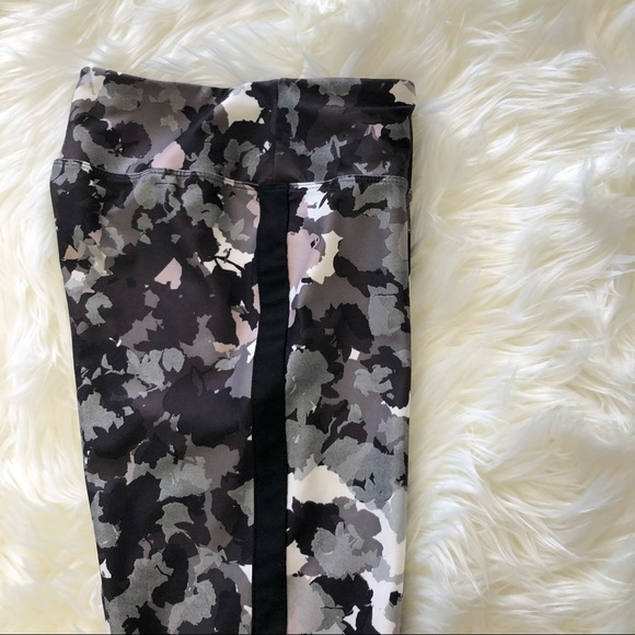 Joy Lab Workout Pants Black Gray Camo Print Medium - Picture 8 of 9